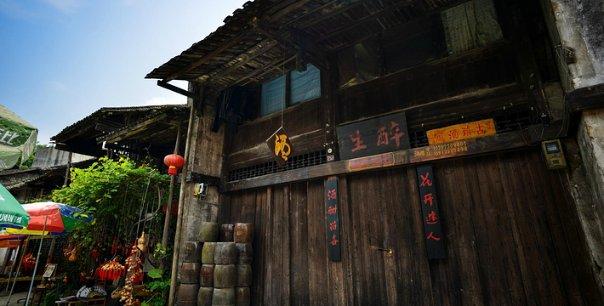 妹子试吃北京特产“驴打滚”,这种零食,和驴有什么关系?-知识星球平台,专注知识分享与交流